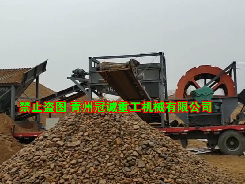 移動(dòng)洗砂機(jī)械客戶(hù)現(xiàn)場(chǎng) 移動(dòng)洗砂機(jī)械客戶(hù)現(xiàn)場(chǎng)