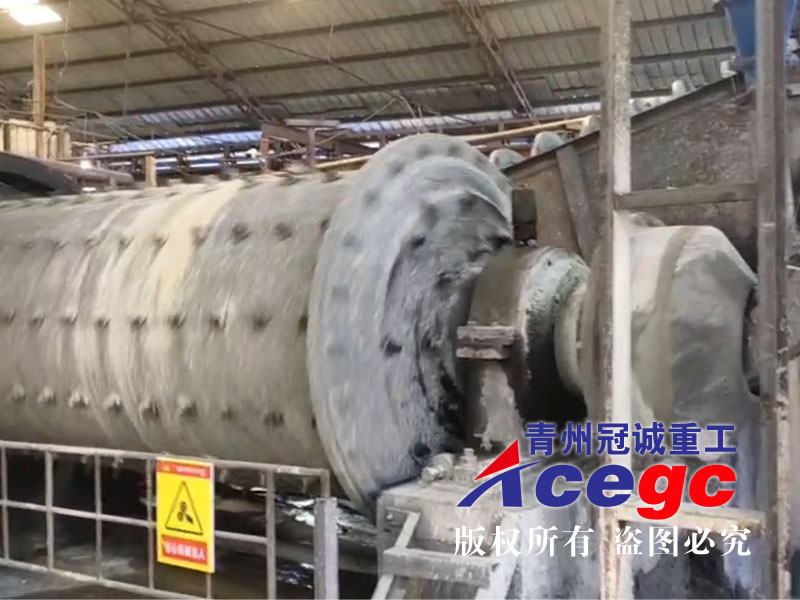 球磨洗砂機(jī)應(yīng)用于巖金礦選取現(xiàn)場 球磨洗砂機(jī)應(yīng)用于巖金礦選取現(xiàn)場